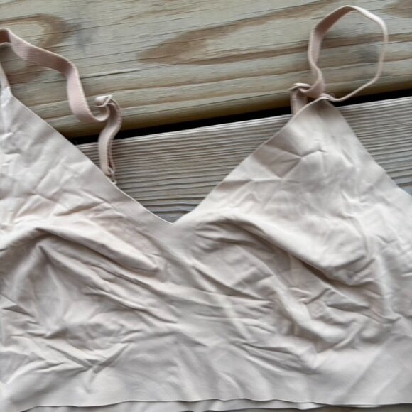 True & Co True Everybody Vneck Neck Bralette Beige / Nude XL - Picture 4 of 7